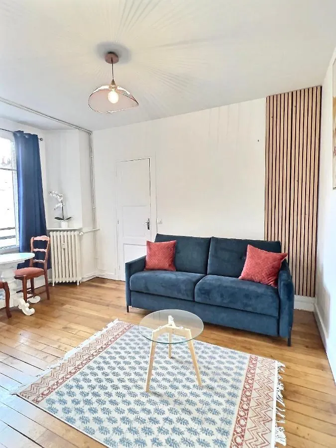 Apartment Cosy Studio Pere-Lachaise-Pelleport Paris France